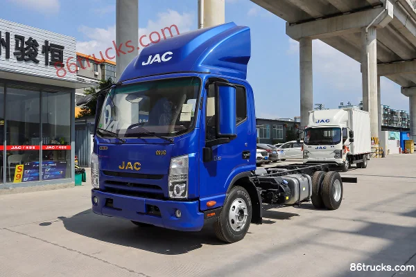 JAC Shuailing Q6 150 ch 4X2(6 roues) camion porteur à grille 4,18 m cabine simple (large) (China VI) Extérieur (3) | 86Trucks