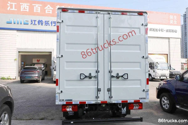 JMC E-Luda Medium Body Version Express et Logistique Frein Hydraulique 4,2 m camion léger électrique pur fourgon, cabine simple, CATL 77,28