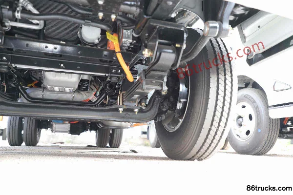 JMC Shunda EV 4.5T 4.155m Single Row Plug-in Hybrid Van Light Truck 18.43kWh 4X2(6 wheels) Chassis (3) | 86Trucks