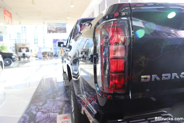 JMC Da Dao Mountain Edition Comfort 2.3T Diesel 177hp Automatic 4WD Long Wheelbase Double Cab Pickup Official Photos (2) | 86Trucks