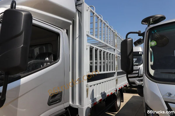 Foton Aumark S1 Lightweight Edition 140hp 4X2(6 wheels) 4.17m single-row rave-type light truck Body (1) | 86Trucks