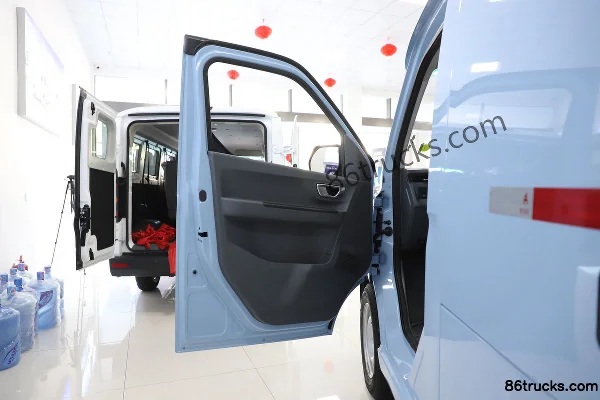 FARIZON Xingxiang V7E 3T 5,305 m fourgon électrique pur 48,38 kWh Cabine (1) | 86Trucks