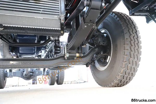Sinotruk HOWO H3 130 hp 4X2(6 wheels) 4.15m single-row stake truck with cargo cage (China VI) Chassis (3) | 86Trucks