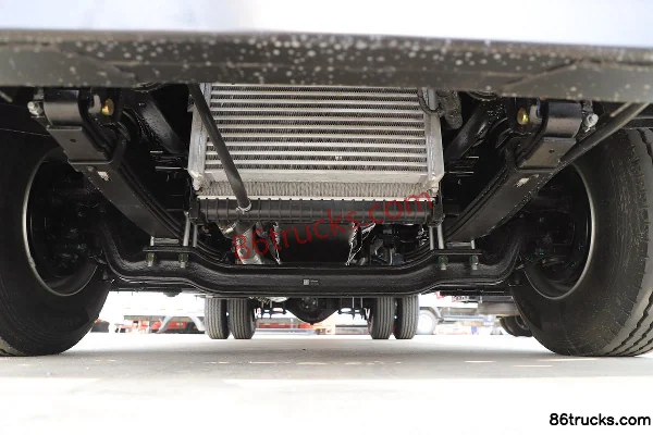 Foton Olling Bumblebee MINI Pro 170 hp 4X2(6 wheels) 5.15m single-row flatbed cargo truck (ZF 6-speed) Chassis (1) | 86Trucks