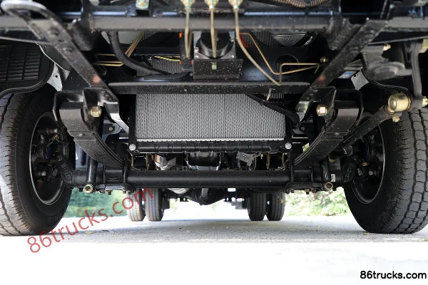 Kama Ruihang X1 1.6L 120hp 4X2(6 wheels) Gasoline 4m Single Row Flatbed Mini Truck (China VI) Chassis (1) | 86Trucks
