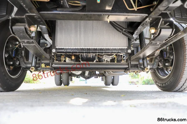 Kama Ruihang X1 2.0L 133 hp 4X2(6 wheels) Gasoline 3m Double Row Flatbed Micro Truck (China VI) Chassis (1) | 86Trucks