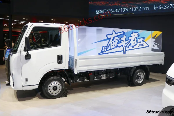 JMC Shunda 2025 Model Pure Electric 3.8m Single Row Flatbed Light Truck Shidai Xin'an 63.75kWh 4X2(6 wheels) Exterior (2) | 86Trucks