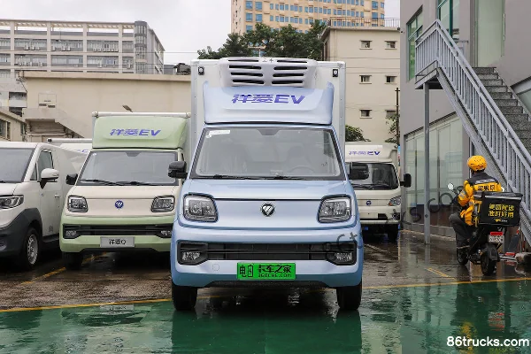 Foton Xiangling Q 3T 3.05m Pure Electric Refrigerated Truck 41.86kWh 4X2(6 wheels) Exterior (2) | 86Trucks
