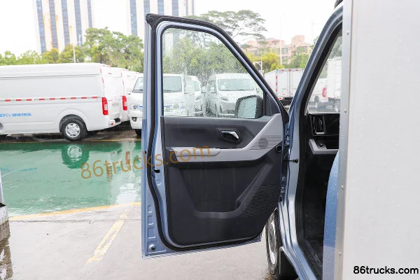 Foton Xiangling Q 3T 3.05m Pure Electric Refrigerated Truck 41.86kWh 4X2(6 wheels) Cab (1) | 86Trucks