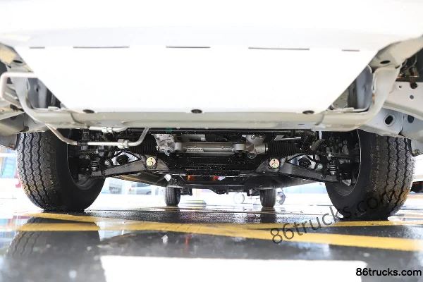 FARIZON E6 5,45 m toit moyen fourgon électrique pur 50,38 kWh Châssis (1) | 86Trucks