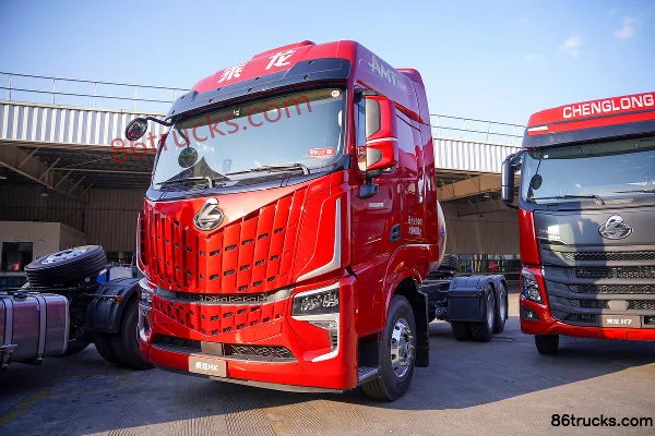 Dongfeng Liuqi Chenglong HK 580 hp 6X4(10 wheels) LNG Automatic Tractor Truck (Eaton 12-speed) (Hydraulic Retarder) Exterior (3) | 86Trucks