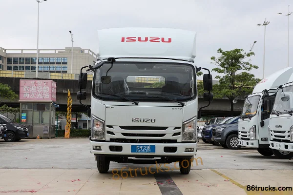 Jiangxi Isuzu Yifang EMT7 152 hp 4X2(6 wheels) 4.2m single-row van light truck Exterior (2) | 86Trucks
