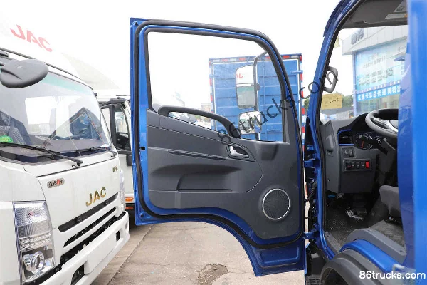 JAC V7 160hp 4X2(6 wheels) 5.2m Flammable Gas Box Van Cab (1) | 86Trucks