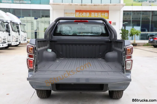 Jiangxi Isuzu Lingtuo 2023 modèle Linghang Edition 2.5T diesel 150ch deux roues motrices manuel empattement long double cabine pick-up Carro