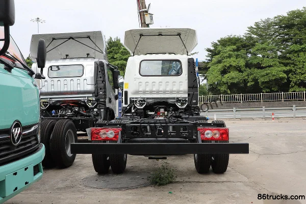 Foton Auman M Card 158hp 4X2(6 wheels) 3.815m single-row van mini truck (wide track) Exterior (2) | 86Trucks