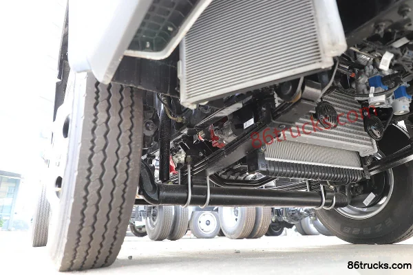 Foton Auman M Card 158hp 4X2(6 wheels) 3.815m single-row van mini truck (wide track) Chassis (2) | 86Trucks