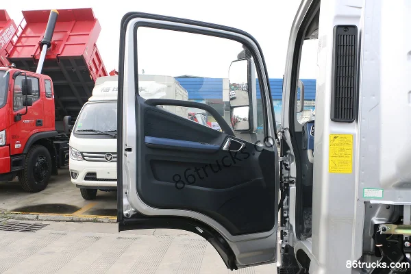 Foton Times Linghang Big G 2.0T 150 ch 4X2(6 roues) CNG 4.2 m single-row fence light truck Cabine (1) | 86Trucks