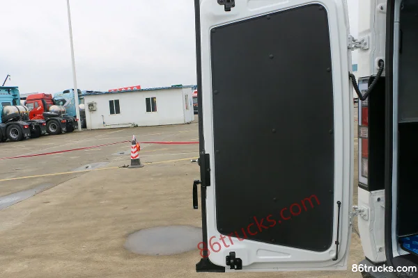 SRM Xinyuan E3L 2024 Custom Standard 3T 4.9m Electric Panel Van 41.86kWh Cargo Box (2) | 86Trucks