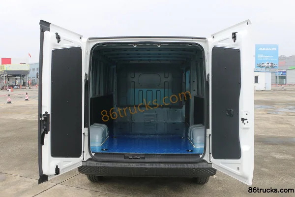 SRM Xinyuan E3L 2024 Custom Standard 3T 4.9m Electric Panel Van 41.86kWh Cargo Box (1) | 86Trucks