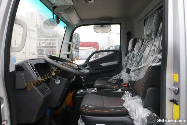 Foton Zhilan HL 4.5T 4.17m Single Row Plug-in Hybrid Cargo Truck 14.016kWh 4X2(6 wheels) Interior (3) | 86Trucks