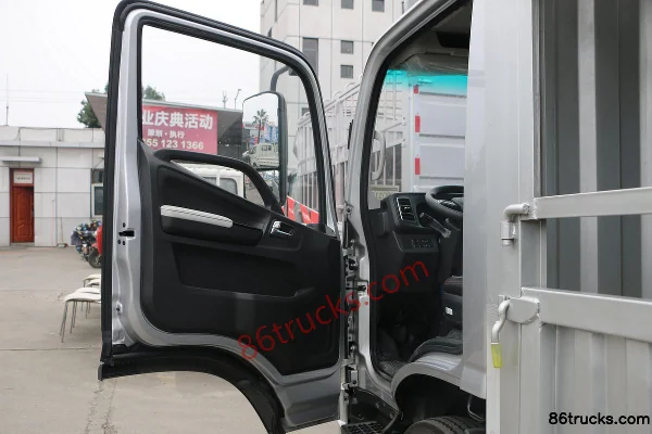 Foton Zhilan HL 4.5T 4.17m Single Row Plug-in Hybrid Cargo Truck 14.016kWh 4X2(6 wheels) Interior (1) | 86Trucks
