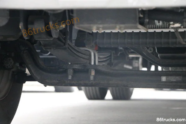 Foton Zhilan HL 4.5T 4.17m Single Row Plug-in Hybrid Cargo Truck 14.016kWh 4X2(6 wheels) Chassis (3) | 86Trucks