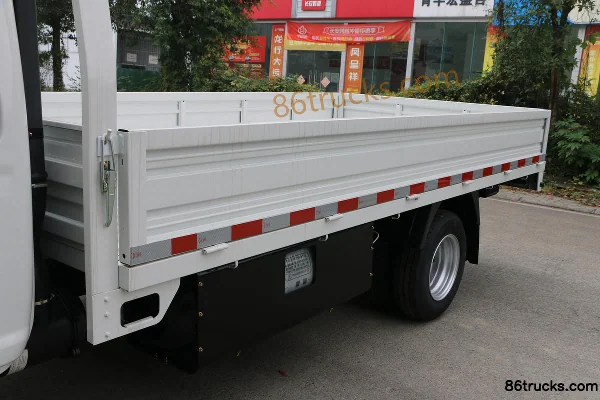 Changan Kuayue D5 PLUS Deluxe 2.0L 122hp 4X2(6 wheels) CNG 3.7m Single Row Flatbed Light Truck (China VI) Body (3) | 86Trucks