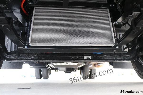 BYD T5DM Tech Edition 4.03m single-row plug-in hybrid box truck 55.39kWh 4X2(6 wheels) Chassis (3) | 86Trucks