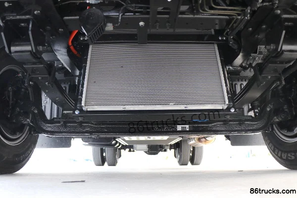 BYD T5DM Tech Edition 4.03m single-row plug-in hybrid box truck 55.39kWh 4X2(6 wheels) Chassis (1) | 86Trucks