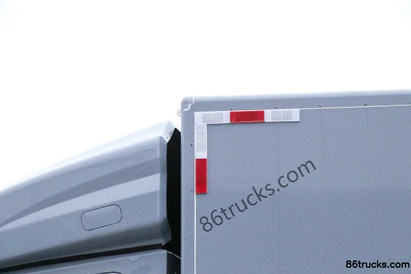 BYD T5DM Tech Edition 4.03m single-row plug-in hybrid box truck 55.39kWh 4X2(6 wheels) Body (2) | 86Trucks