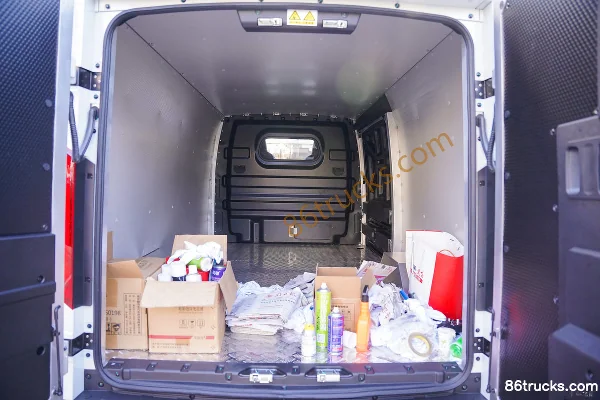 JAC Van Baolu V8 Ningde Dream Chaser Edition 2-Seat 5.46m Electric Van 53.58kWh Chassis (1) | 86Trucks
