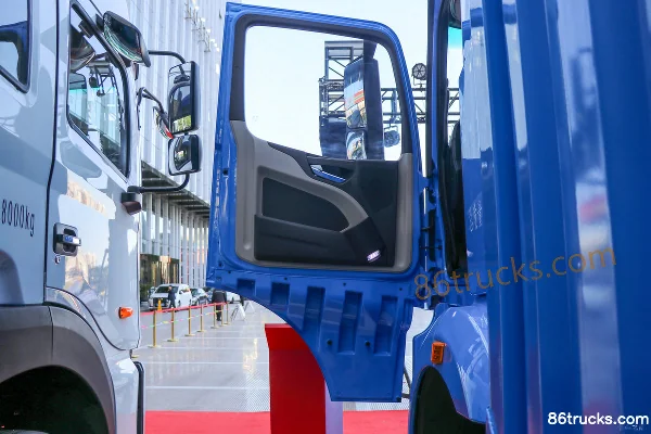 JAC Xingyao X5 18T 4X2(6 roues) 9.8m camion porteur fourgon 100% électrique 400.64kWh Intérieur (1) | 86Trucks