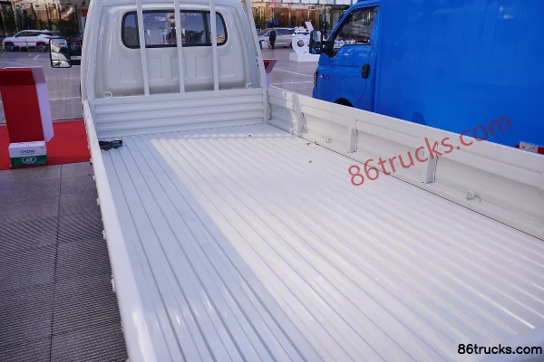 JAC Kaida U7 3.5T 3.65m single-row electric flatbed micro truck 53.58kWh 4X2(6 wheels) Body (2) | 86Trucks