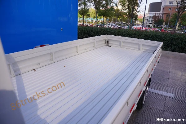 JAC Kaida U7 3.5T 3.65m single-row electric flatbed micro truck 53.58kWh 4X2(6 wheels) Body (1) | 86Trucks