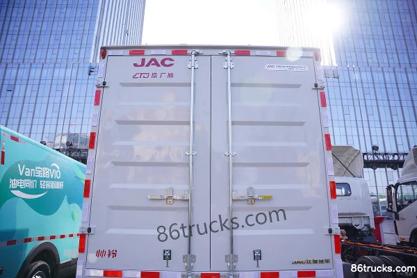 JAC Shuailing ES3L 4.5T 3.2m Double Row Pure Electric Van Light Truck 63.75kWh 4X2(6 wheels) Body (3) | 86Trucks