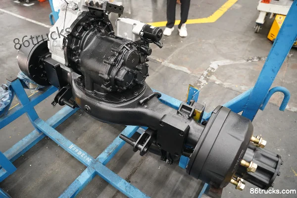 Dongfeng EP9D Electric Drive Axle Exterior (3) | 86Trucks