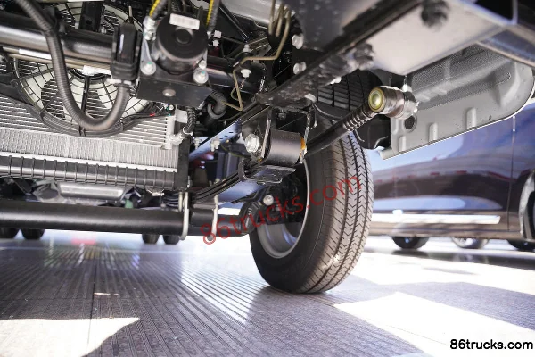 JAC Kaida X6 2.0L 127 hp 4X2(6 wheels) CNG 3.8m Single Row Flatbed Mini Truck Chassis (3) | 86Trucks