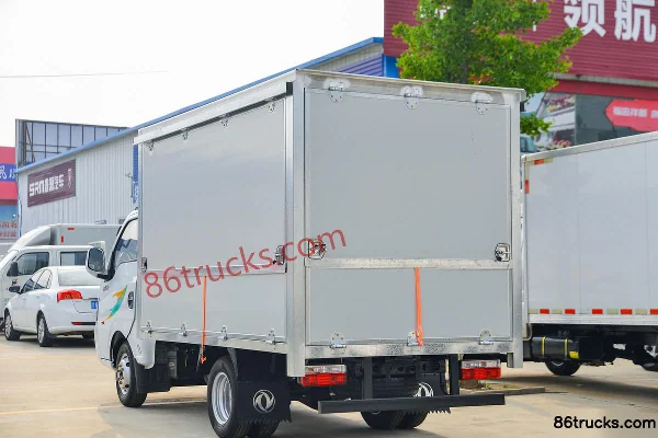 Dongfeng T5 1,6 L 122 ch 4X2(6 roues) essence 3,4 m camion plateau à rideau simple cabine (large voie) (China VI) Carrosserie (3) | 86Trucks