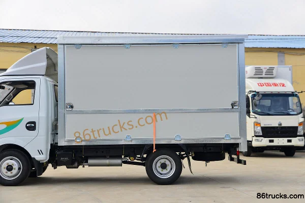 Dongfeng T5 1,6 L 122 ch 4X2(6 roues) essence 3,4 m camion plateau à rideau simple cabine (large voie) (China VI) Carrosserie (2) | 86Trucks