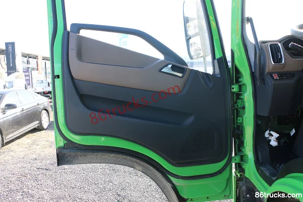 Yuejin Da Qilin EH5 4X2(6 roues) 3,8 m camion benne 100% électrique CATL 140,95 kWh Cabine (2) | 86Trucks