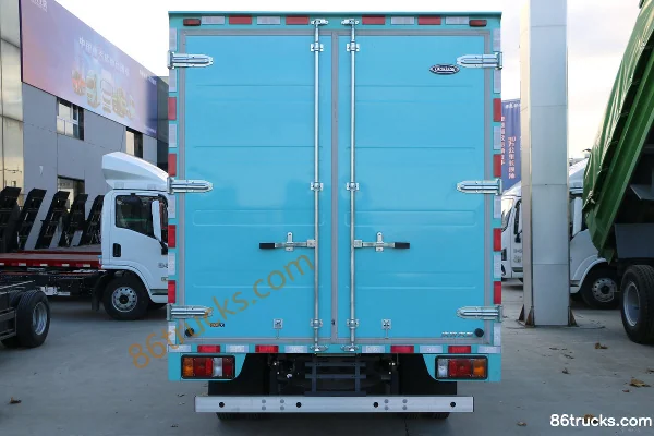 Qingling EVM100 4.5T 4.13m Single Row Electric Van Light Truck 4X2(6 wheels) Body (2) | 86Trucks