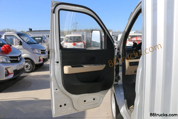 Changan Kuayue Xinbao T3 PLUS Luxury Edition 3.1T 3.2m Single Row Pure Electric Van Mini Truck 41.86kWh 4X2(6 wheels) Interior (1) | 86Truck