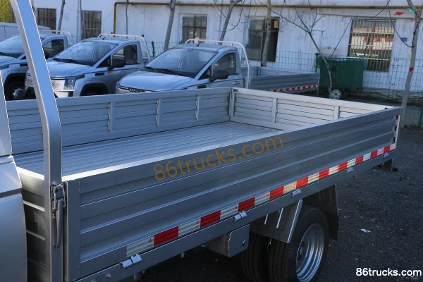 Lingshi Auto Gold Card Pioneer Edition 3.5T 3.51m Single Row Plug-in Range-Extended Hybrid Panel Micro Truck 13.26kWh 4X2(6 wheels) Body (1)