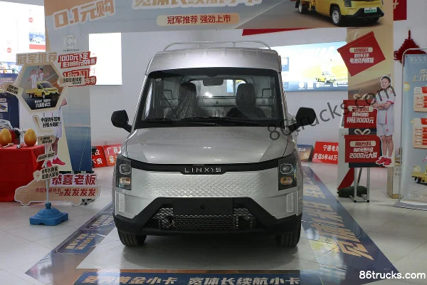Lingshi Auto Golden Mini Truck 3.3T 3.305m single-row pure electric flatbed micro truck 53.58kWh 4X2(6 wheels) Exterior (2) | 86Trucks