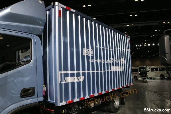 Aumark Zhilan ES Fast Charge Version 4.5T Single-row Pure Electric Van Light Truck 4X2(6 wheels) Body (1) | 86Trucks