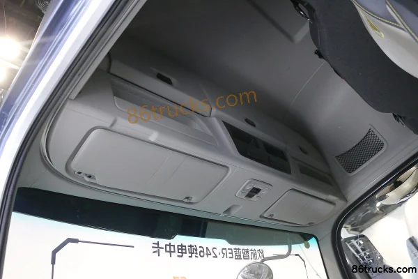 Auman Zhilan 18T 6.8m Electric Cargo Truck 246.67kWh 4X2(6 wheels) Interior (2) | 86Trucks