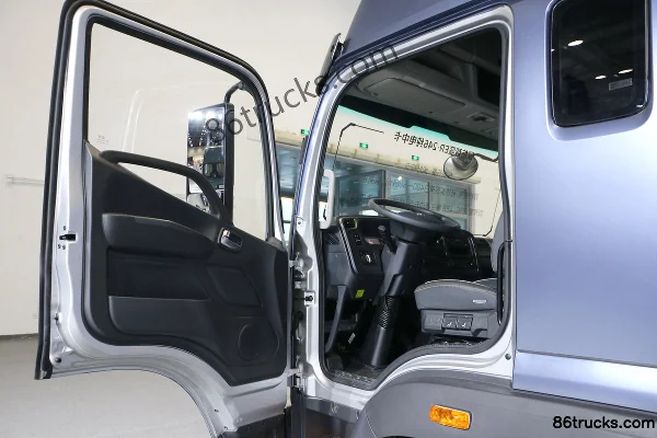 Auman Zhilan 18T 6.8m Electric Cargo Truck 246.67kWh 4X2(6 wheels) Interior (1) | 86Trucks