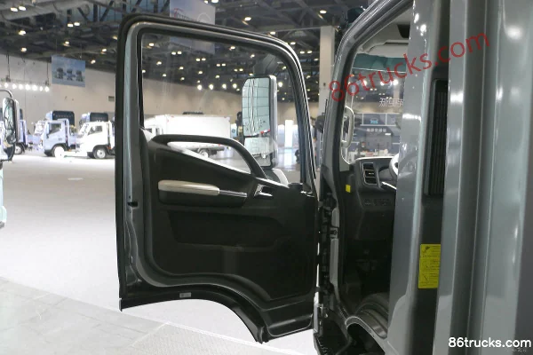 Foton Aoling Superspeed 158 hp 4X2(6 wheels) 4.14m single-row van light truck (WLY 5-speed) Cab (2) | 86Trucks