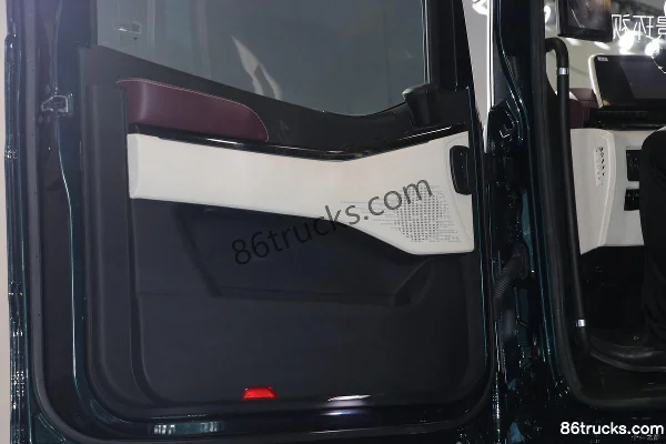 Foton Auman Galaxy 9 680 hp 6X4(10 wheels) AMT Automatic Tractor Truck Cab (2) | 86Trucks