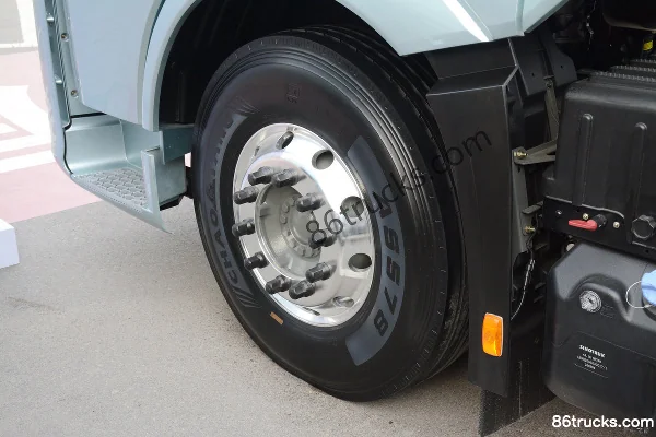 Sinotruk HOWO TH7-N Heavy Truck 540hp 6X4(10 wheels) AMT Automatic Tractor Truck Chassis (2) | 86Trucks